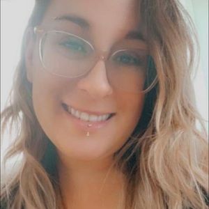 Meet your Posher, Jade